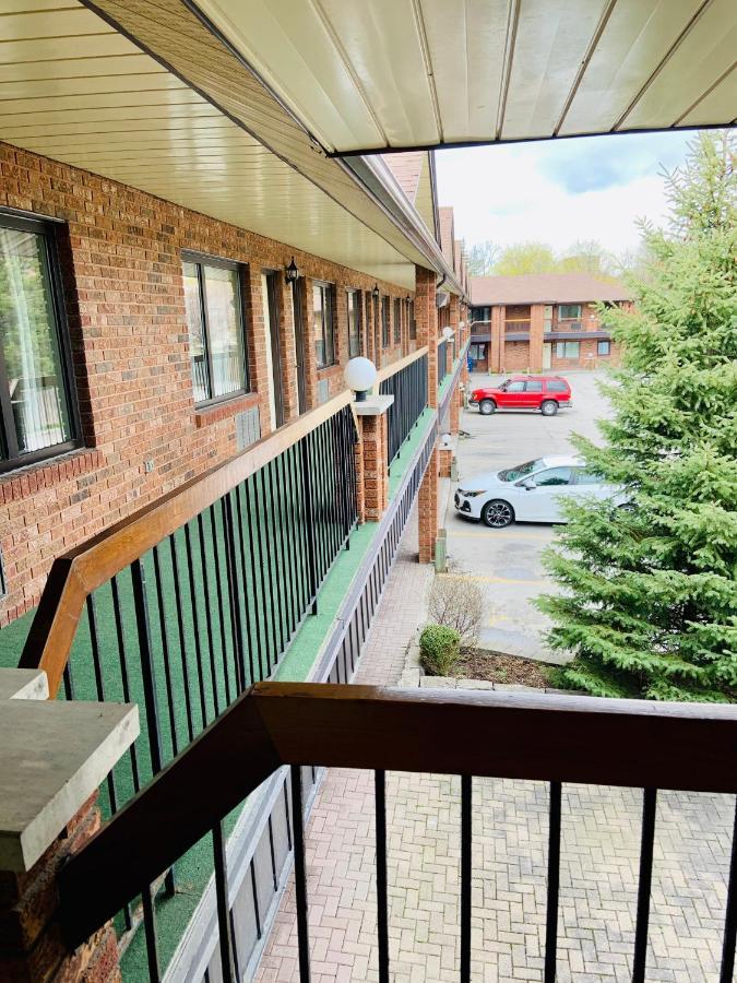 Green Acres Motel Mississauga Exterior foto
